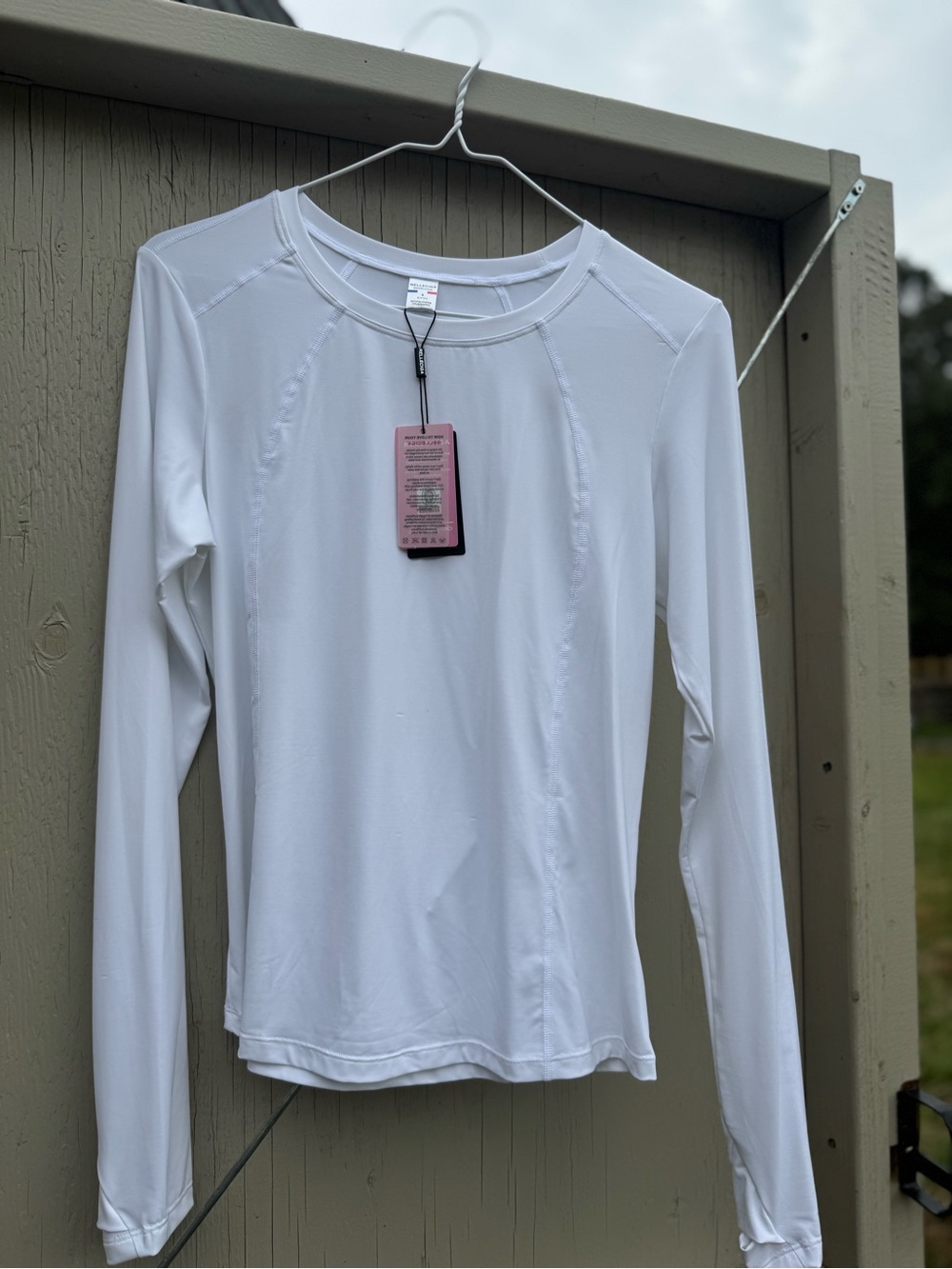 RELLECIGA White Long-Sleeve swim top